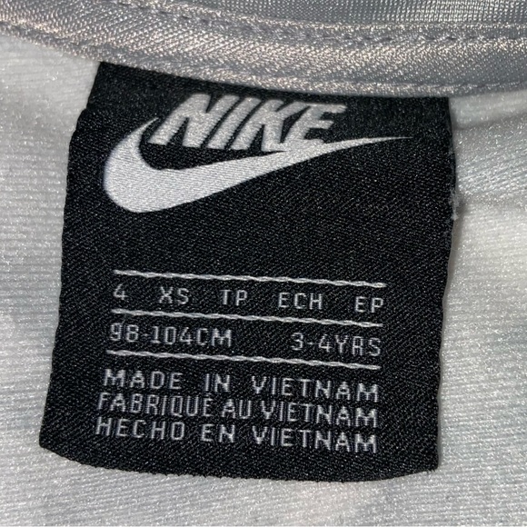 Nike Kids Camo Gray and Green Matching Set - Picture 7 of 8